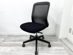 【定価約6万円】【グラデーションメッシュが視覚的、性能的にも優れたオフィスチェア】■プラス/トライチェア　■ブラック　■背樹脂メッシュ