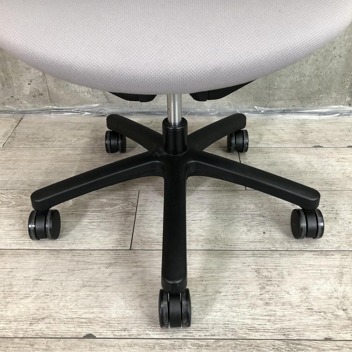 中古】トルテR イトーキ/ITOKI 肘付ローバックチェア 528621