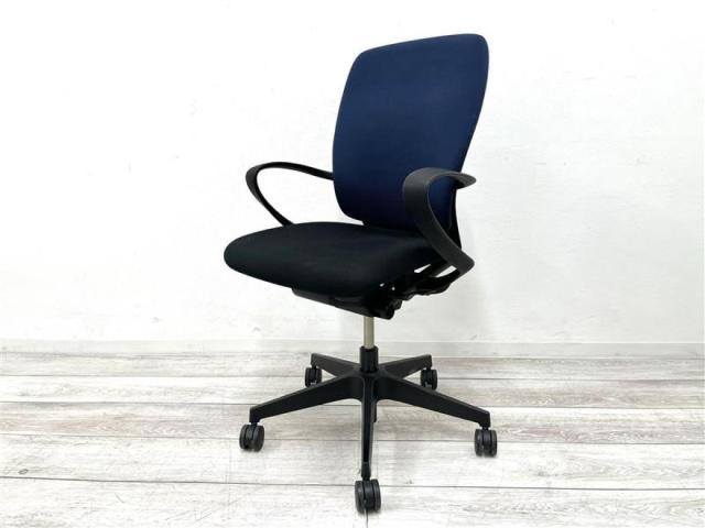 ★リユースのサカイ高崎店★TJ12841  椅子 黒 H122.5×D63.5×W65.5 クリーニング済み ☆リユースのサカイ高崎店☆TJ12841 椅子 黒 H122.5×D63.5×W65.5