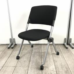 【定価5万円】【会議室におすすめ！水平にも垂直にもスタッキング可能！】■オカムラ(okamura)製　リータ（LITA）チェア　ミーティングチェア　ネスティングチェア　会議用　■キャスター付　■ブラック【弊社使用欄：A01021267】