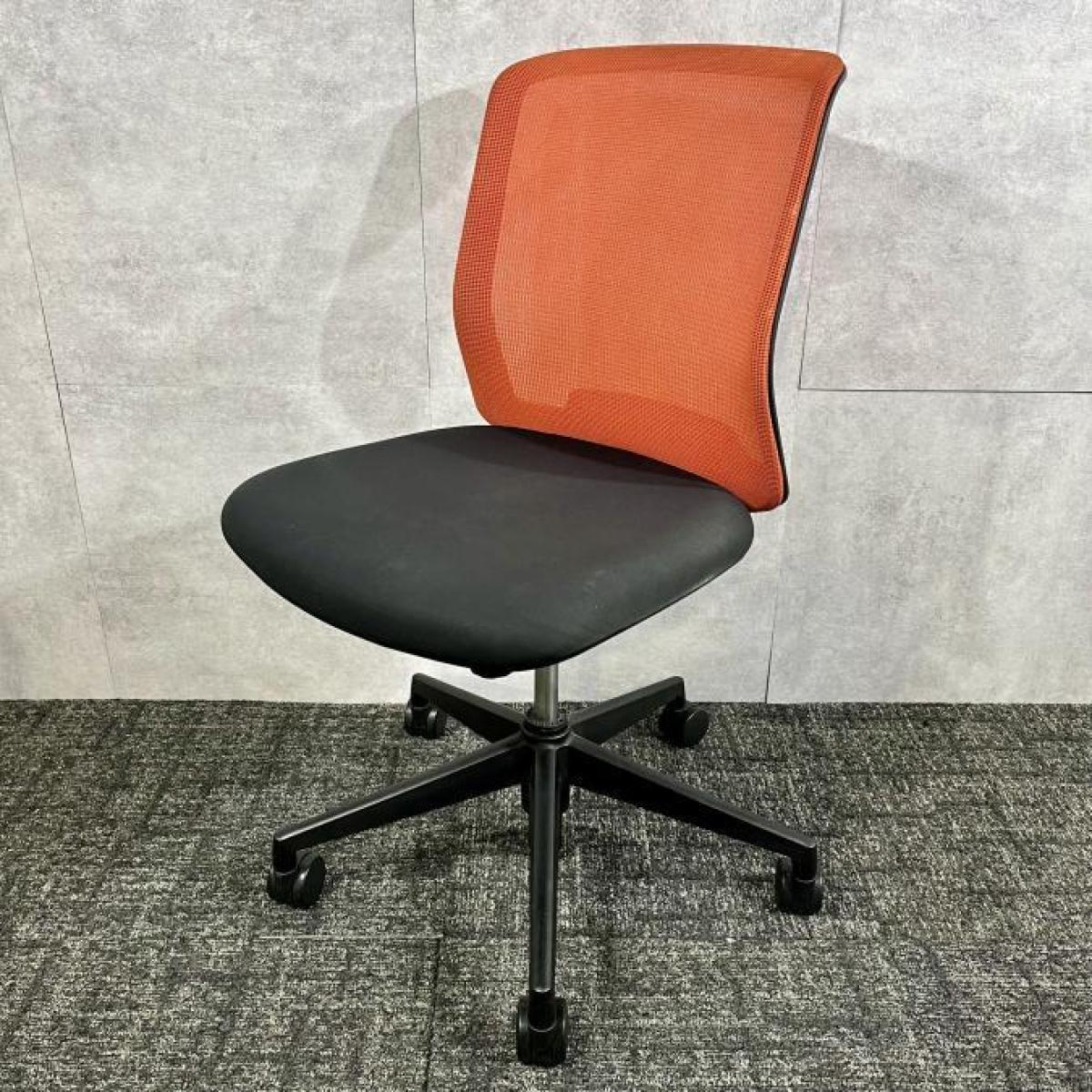 【背面メッシュのローコストチェア！華やかオレンジカラー！】■ウチダ（UCHIDA）製　カリッサ（Carissa）　肘無し　ローバックチェア　■背面メッシュ：オレンジ　座面：ブラック
                        カリッサ
                                    中古
            