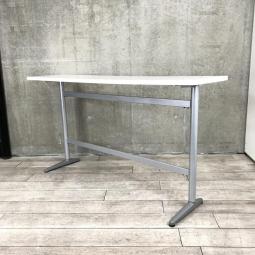 【在庫セール品・2台限定】■パブリック製　ミーティングテーブル　角テーブル　ハイテーブル　W1800×D450×H950mm　■天板：ホワイト　T字脚：シルバー　【オフィスの雰囲気ががらりと変わる！高さ950mmのハイテーブル！！】