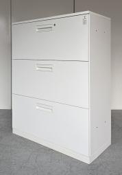 【在庫セール品・1台限定】■コクヨ（KOKUYO）製　エディア（EDIA）　3段ラテラル　ローキャビネット　■W900×D400㎜　■ホワイト　■天板/ベース付き　■シリンダー錠 【オフィスの書類をスッキリ整理！奥行400㎜の引き出し式ローキャビネット！】