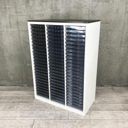 【書類・備品整理の必需品！】【珍しいクリトレが入荷！3列×浅型24段】■オカムラ（okamura）製　クリスタルトレー　ローキャビネット　3列×浅型24段　■天板：木目ダーク/ホワイト【弊社使用欄：A01020400】