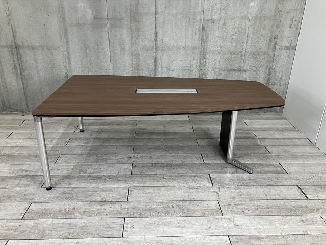 ハッピーさま専用 okamura 幅180cm 木目 長机 4台 まとめ売り オカムラのミーティングテーブルも激安販売！｜オフィス家具