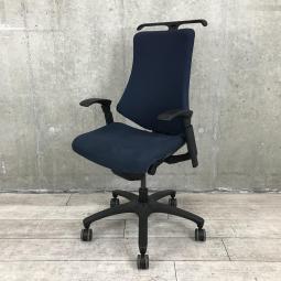 【関東倉庫在庫品】【機能が充実のハイパフォーマンスチェア！】■イトーキ製　エフクロス　肘付ハイバックチェア　■ブルー【弊社使用欄：A00976238】【ECBMC】