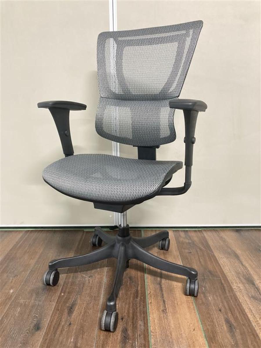 【テレビにも起用されている有名なチェアが状態良好で入荷いたしました！】■エルゴヒューマン(Ergohuman)　■スマート(Smart Chair)　■肘付きチェア　■グレー〈岐阜・愛知・三重・静岡〉
※先行予約商品(7月中旬入荷予定)
                        スマート
                                    中古
            