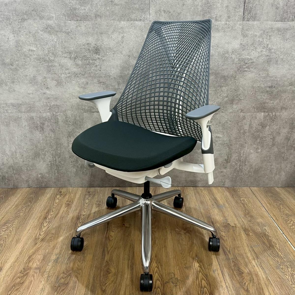 【南】【法人様】ハーマンミラー製のオフィスチェア【セイルチェア/フルアジャスタブルアーム】が入荷しました！　＊福岡市で、中古オフィス用品・オフィス家具をお探しなら「オフィスバスターズ福岡南店」へ＊
                        セイル 前傾機能有
                                    中古
            