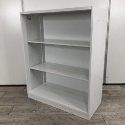 【見える化にフォーカスしたオープン書庫！】■コクヨ（KOKUYO）製　エディアシリーズ　オープン書庫　ローキャビネット　 W900/D400/H1110㎜　■ベース付き　■ホワイト