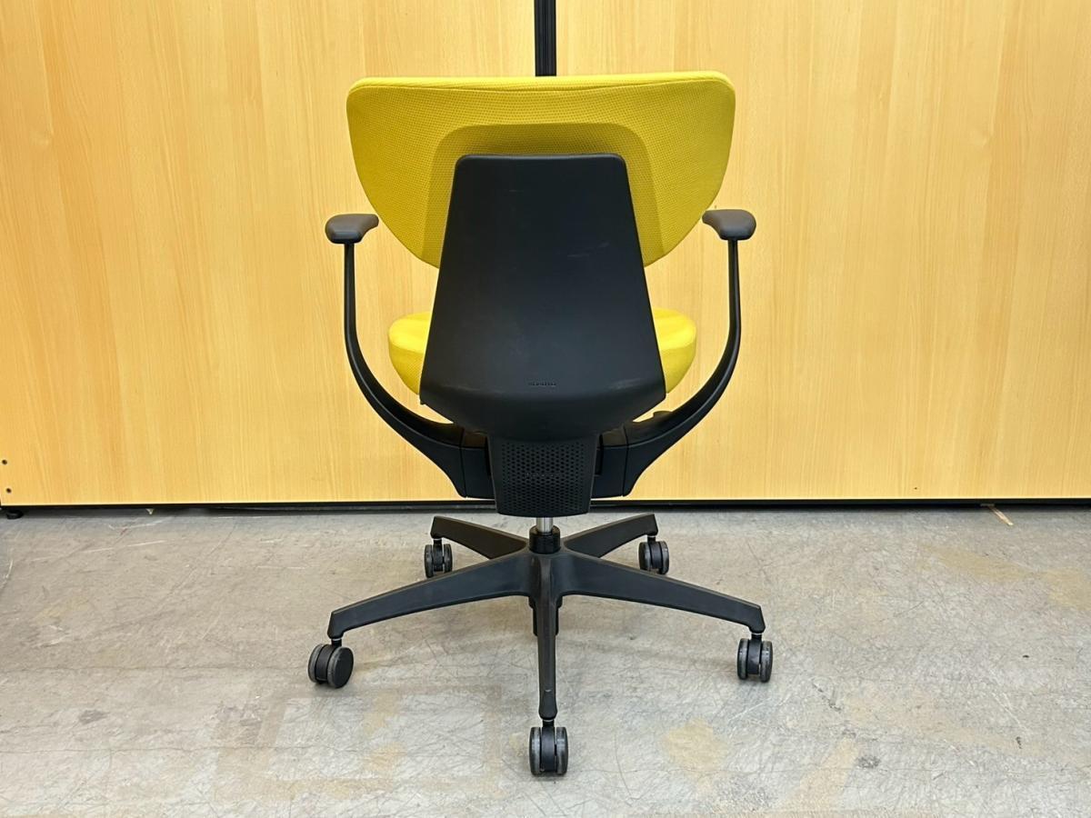 中古】イング コクヨ/KOKUYO 肘付ローバックチェア 529635