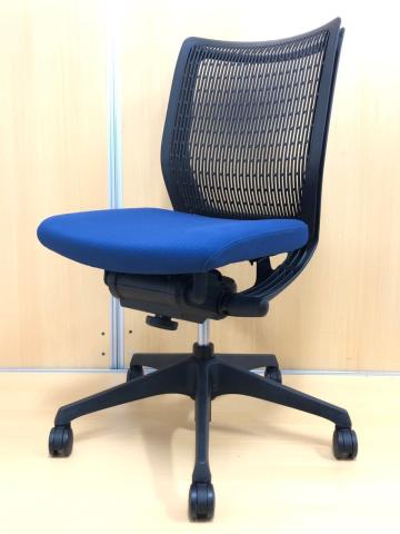 【中古】ヴィスコンテチェア CWJ1ZA-FEA4 オカムラ（okamura） 肘無ローバックチェア