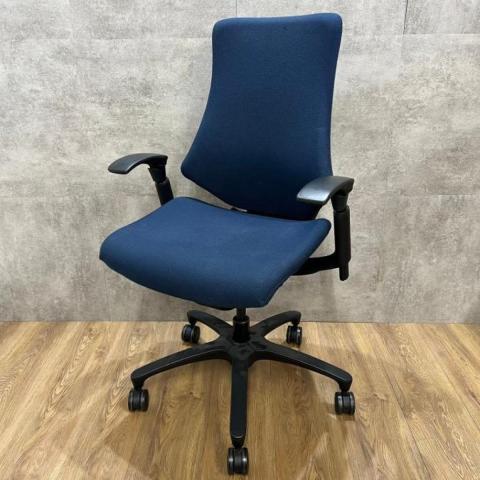 OKAMURA オカムラ デスクチェア オフィスチェア OAチェア 青 リモート 引取可/福岡市博多区】okamura/オカムラ エルゴノミクスチェア デスク