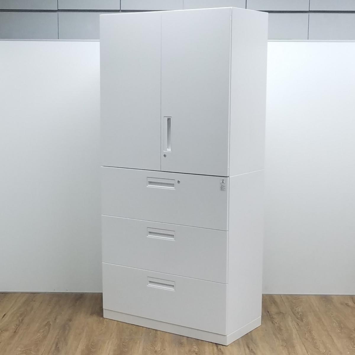 【レア】コクヨ製　 エディアシリーズ　ホワイト　シリンダー　収納の定番のエディアシリーズ！　収納量抜群！　高さに注意※観音開き(H915)＋引き出し(H975)のキャビネットセット！　両開き＋3段ラテラル！！
                        エディア
                                    中古
            