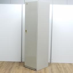 ★ウチダ製　グレー　広々使用可能な1人用ロッカー　掃除用具入れとしても　更衣室用ロッカー！！