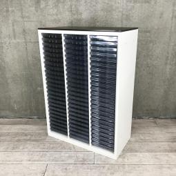 【書類・備品整理の必需品！】【珍しいクリトレが入荷！3列×浅型24段】■オカムラ（okamura）製　クリスタルトレー　ローキャビネット　3列×浅型24段　■天板：木目ダーク/ホワイト【弊社使用欄：A01020400】【KN】