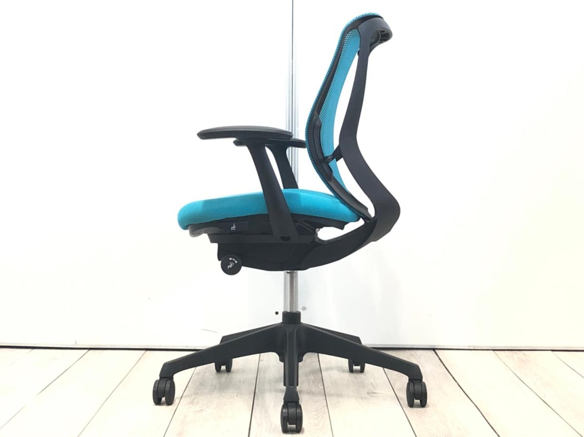 at　オカムラ　シルフィーチェア　ローバック　固定肘　前傾機能　メッシュ　中古品 中古】シルフィーメッシュ オカムラ/okamura 肘付ローバック