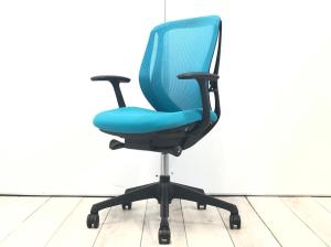 【博】【外部倉庫保管品】【前傾機能チェアの代名詞！大人気シルフィーチェア！】オカムラ製　シルフィ（Sylphy）　ローバック　肘付き　固定肘　背面メッシュ　ブルーグリーン×ブラックフレーム　福岡　博多　天神　九州最大級