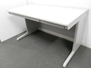 【博】【高品質でお買い得！】オカムラ製　SD-eシリーズ　平机　W1200mm　作業スペース　国産　福岡　博多　天神　九州最大級