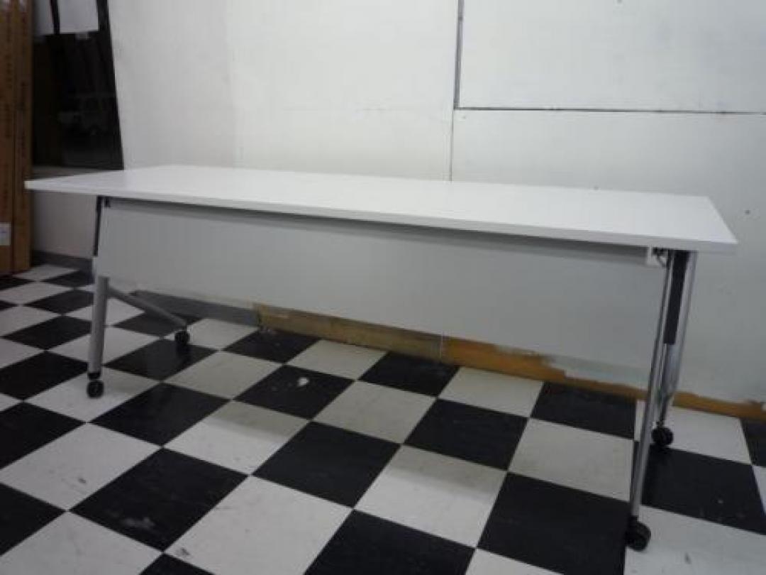 ■人気のホワイト■【大型サイズ】トヨセット製　サイドスタックテーブル　■人気のホワイト■【大型サイズ】トヨセット製　サイドスタックテーブル　<A Href=http://www.officebusters.com/shop_showsai/saitama.php>■店内商品はなんと1400点展示■電話工事、コピー機、内装、電気工事、お引越し、などもお気軽にご相談下さいませ！■【随時キャンペーン実施中！詳細はこちらをクリック！　オフィスバスターズさいたま・大宮店TEL048-871-7390】</A>
                                    中古
            