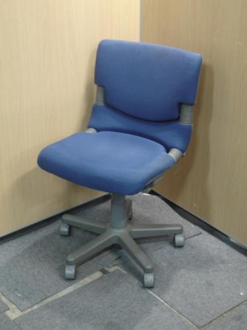 イトーキ製　バーテブラチェア！！【OAチェア】
                                    中古
            