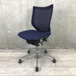 【関東倉庫在庫品】【ワーカーの姿勢をサポートする有名オフィスチェア！】■オカムラ製　バロン　肘無ローバックチェア　■ブルー【弊社使用欄：A00992290】【ECBMC】