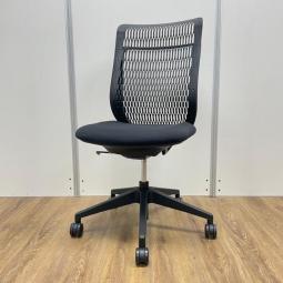 【4脚入荷】ウチダ製　AJシリーズ　ブラック　背面樹脂メッシュ※ヌードタイプ　快適な座り心地とシンプルな操作性！　肘無しハイバックチェア！！オフィスバスターズ心斎橋店