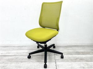 【定価約7万円】【長時間の作業でも蒸れにくい背メッシュチェア！】■コクヨ/ミトラチェア　■肘無ローバックチェア　■背座グリーン・フレームホワイト　ランバーサポート付【2506】弊社使用欄【A01018562】