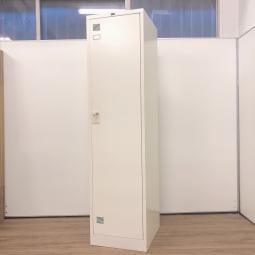 【安心の国内メーカー！掃除用具入れにもおすすめ！】■ウチダ（UCHIDA）製　システムロッカーシリーズ　1人用ロッカー　更衣用ロッカー　W455×D515㎜　■シリンダー錠　■ホワイト【移転や増員を検討されている方にオススメ！】