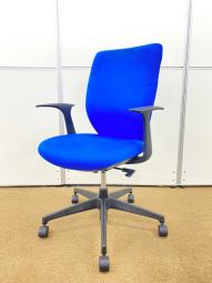 【4脚入荷】コク/ソプラ/ブルー　オフィスバスターズ心斎橋店