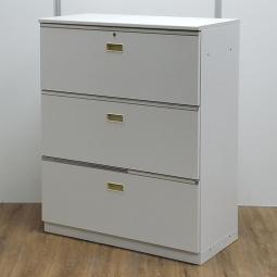 【2台入荷】イトーキ製　シンラインシリーズ　ホワイト　ホワイト天板付　キングファイル収納におすすめ　3段ラテラル書庫！！オフィスバスターズ心斎橋店