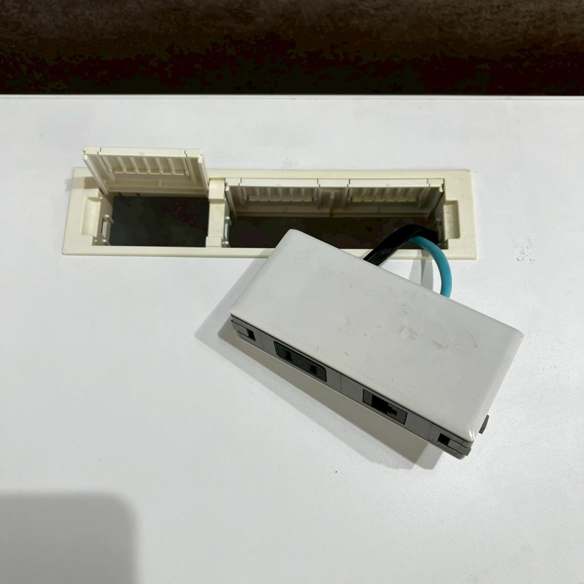 中古 オカムラ/okamura Swift/スイフト 昇降デスク オカムラ スイフト 電動上下昇降デスク W1550 2020091104【中古
