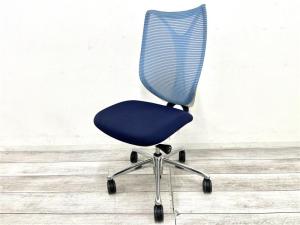 【定価約13万円】【前傾機能付きで作業効率アップ！オフィスにもご自宅用にも人気の一品！】■オカムラ（okamura）製　Sabrina（サブリナ）　ハイバック　肘無　■背面メッシュ　■背：アクアブルー /座：ダークブルー × ホワイトシェル