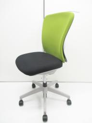 【ローコストチェアの定番！】■イナバ（inaba）　バルチェ（Valche）　ハイバック　■背面：グリーン× 座面：ブラック【使いやすいスタンダードなデザイン！】