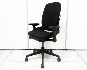 ワークチェア アームレスト付 可動肘 ブラックフレーム オススメ(おすすめ) 大人気 ・Steel case/スチールケース ・Leap-v2/リープV2 【IB】