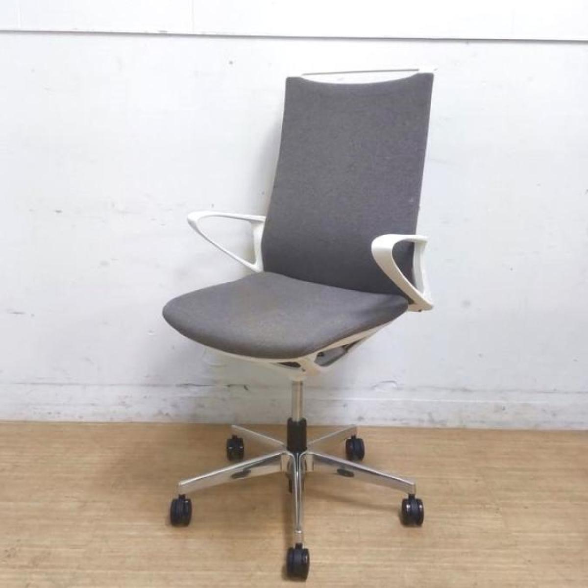 okamura オカムラ　モードチェア ハイエンドモデル 中古】モード オカムラ/okamura 肘付ハイバックチェア 530414