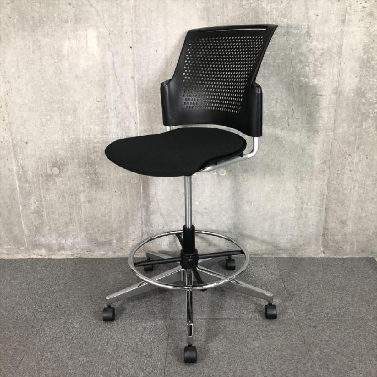 【在庫入替セール】【6脚限定】【熱がこもらない背もたれメッシュ構造！5本脚キャスター付で移動が楽々！】■プラス（plus）製　チェダーC　肘無カウンターチェア　■ブラック　■5本脚キャスター付
                        チェダーCチェア
                                    中古
            