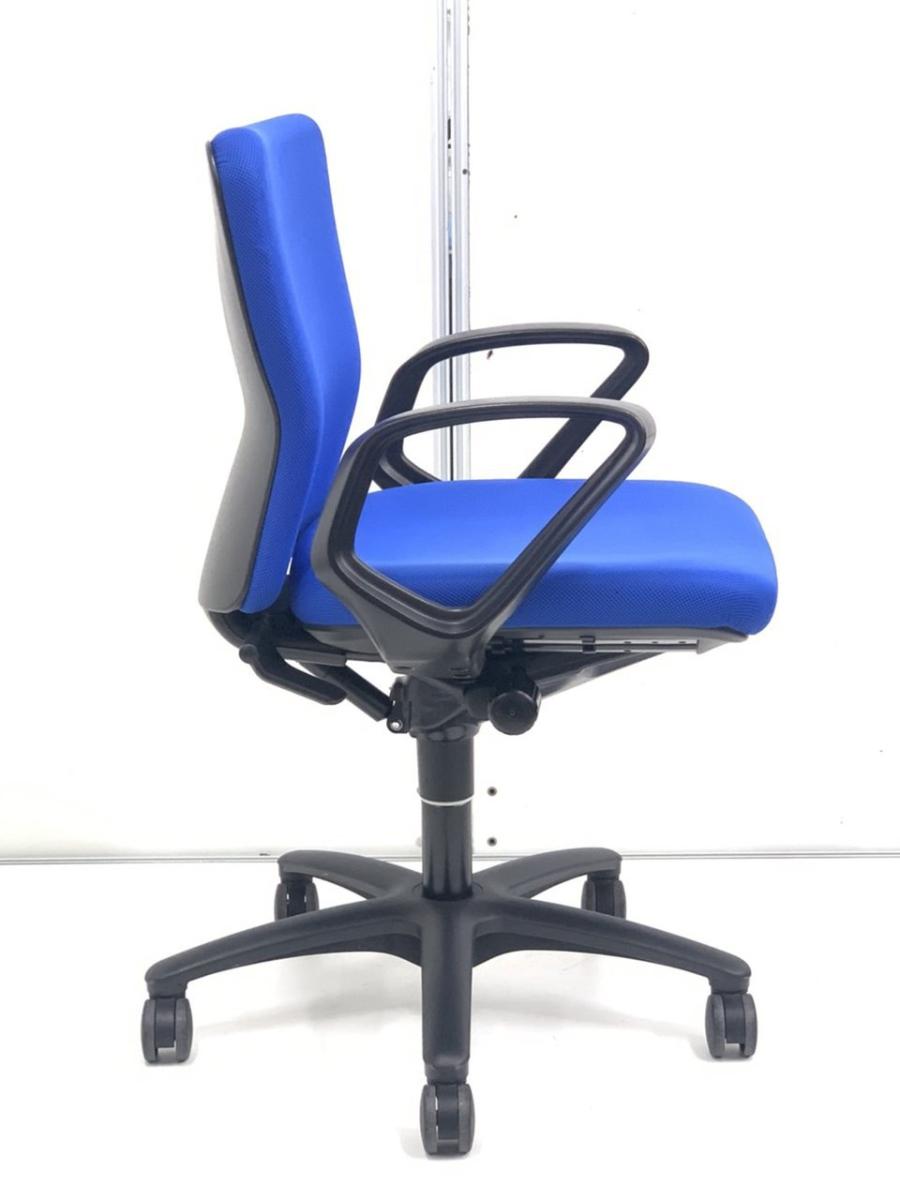 オカムラ　カロッツァチェア 中古】カロッツァチェア オカムラ/okamura 肘付ハイバックチェア