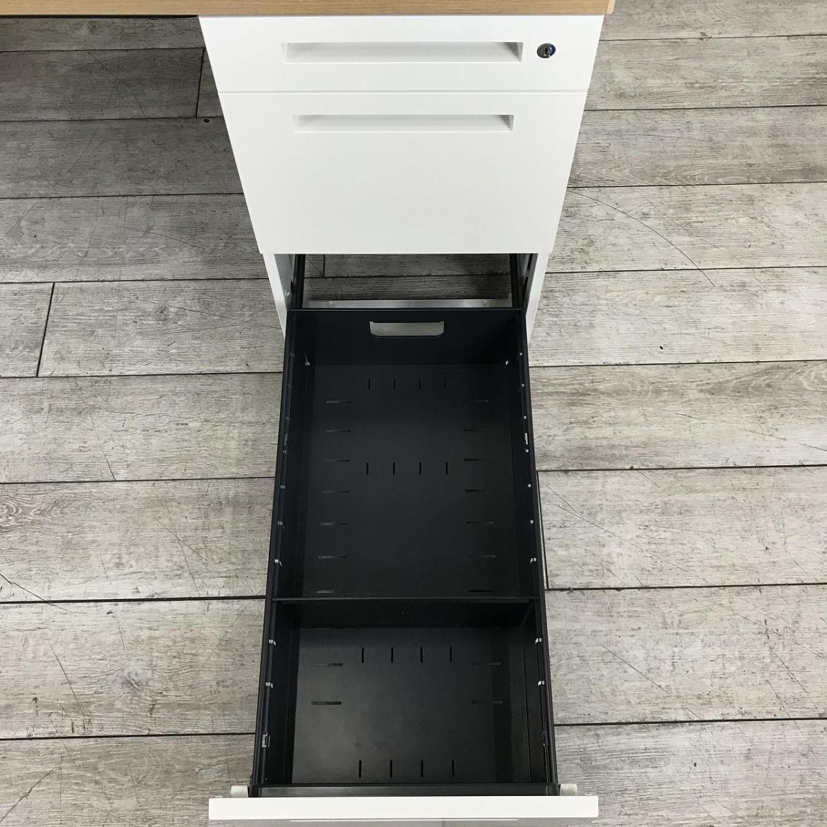 中古　スリーティー彫金デスク　両袖　ウォルナットカラー Jシリーズ] 木製デスクⅢ W1200xD700 ウォルナットⅡ RFLD