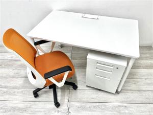 【定価約20万円以上】【増員におすすめ！平机とチェア、デスクのセット商品】■イトーキ（ITOKI）製　アクティブフィールド（Active Field）　ワークテーブル　パーソナルテーブル　W1200×D700㎜　■キャスター付■イトーキ(ITOKI)製　ノナ（nona）チェア　肘付ハイバック■アンバーオレンジ×ホワイトシェル■プラス/LEED　■ホワイト　■3段ワゴン　■シリンダー錠　※セット商品の為配送料要相談