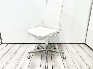 【ロット入荷！】インテリア発想から生まれた人気タスクチェアー！オールメッシュ構造で通気性抜群！
会議室用としてもおすすめ！【在庫入替セール品！】
■コクヨ/ファブレ(FABRE)/ホワイト　ポリウレタン巻きキャスター