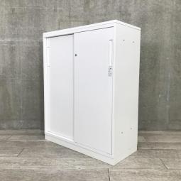 【手狭オフィスで大活躍！導線を確保できる引き違い戸のキャビネット！】■コクヨ（KOKUYO）　エディアシリーズ　引き違い書庫　2枚扉　■天板付き　■シリンダー錠　■ホワイト