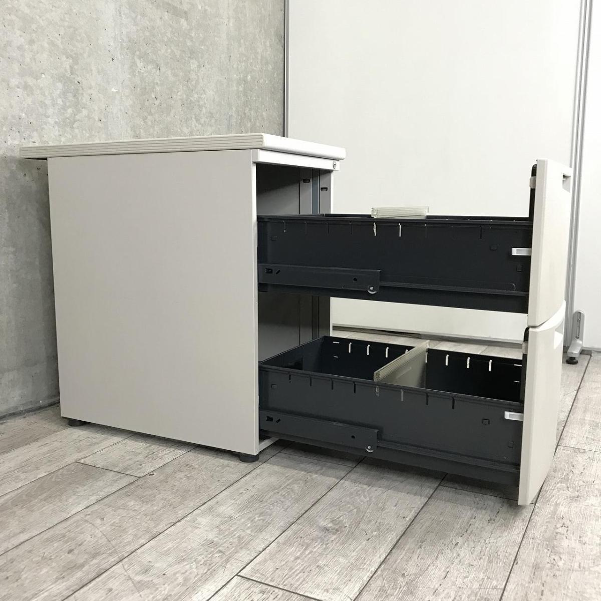 【こばQ】ITOKI イトーキ ②本棚 中古】 CZN-047LBB-W9W9 イトーキ/ITOKI 脇机2段 530960 - 中古