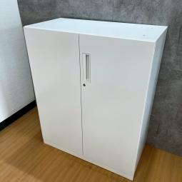 【南】コクヨ製のオフィスチェア「エディアシリーズ/天板無」が入荷しました！＊福岡市拠点の「オフィスバスターズ福岡南店」は、福岡はもちろん、岡山・広島エリアにも対応しています。中古オフィス家具・チェア・デスク・複合機など一式手配可能。各地に特化した在庫とワンストップ対応で、起業・移転・レイアウト変更にしっかり対応し、岡山・広島でも安心の選択肢をご提供します。＊