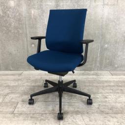 【1脚限定】【クレジット決済優先】【在庫入替品】【さらに快適に進化したウィザード！】■コクヨ製　ウィザード3チェア　固定肘　プルシアンブルー　オフィスバスターズ　梅田本店