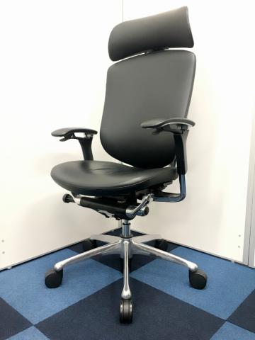 【大型ヘッドレスト付き】■最高峰の座り心地　■オカムラ製　■コンテッサ（contessa）■本革仕様【倉庫在庫品】【TH】