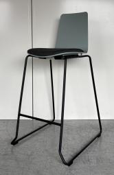 【在庫セール品・3脚限定】■コクヨ (KOKUYO)　ミケット(Mycket)　スタッキングチェア　ミーティングチェア　カウンターチェア　■座パッド付/キャスター無し　■ホワイトターコイズ (ライトブルー色)　【リフレッシュスペースにおすすめ！淡く爽やかな雰囲気を醸し出すカフェチェア！重ねて省スペース！】