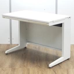 ★【訳あり品：部材欠け、目立日焼け】オカムラ製　アドバンスシリーズ　ネオホワイト　W1000/D600サイズ　引出し付　D600なので省スペースでも快適なサイズ！　W1000平机！！
※訳あり商品のため、保障対象外品になります