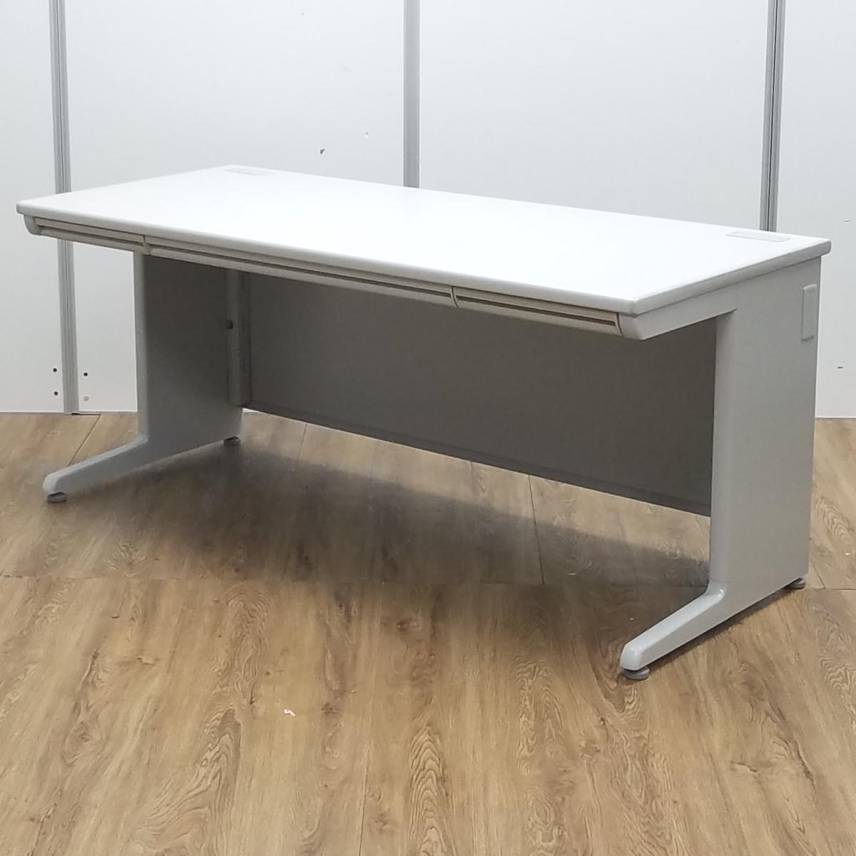 【商品入替のため、残り1台限り】オカムラ製　SDシリーズ　ライトグレー　薄型引出し　上長席にもオススメ！　天板が広くて使いやすいW1600タイプ！　W1600平机！！
                        SDシリーズ
                                    中古
            