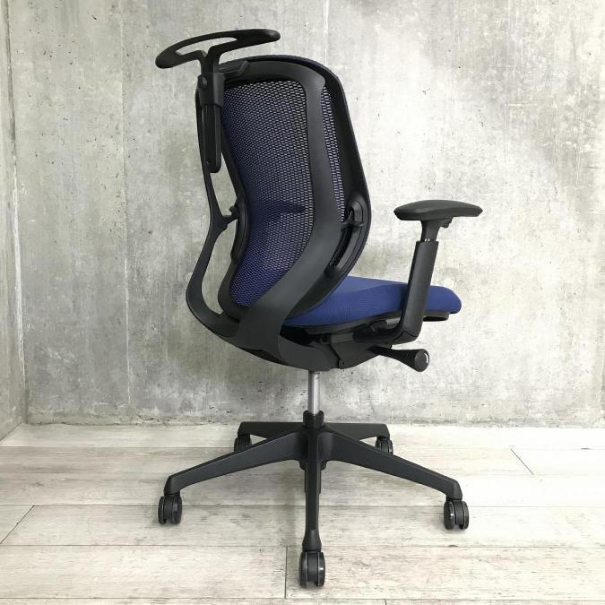 at　オカムラ　シルフィーチェア　ローバック　固定肘　前傾機能　メッシュ　中古品 中古】オカムラ シルフィー ローバック 可動肘 バックカーブ