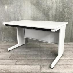 【どんな空間にもフィットするスタンダードなホワイトデスクが入荷！】■イトーキ（ITOKI）製　CZNシリーズ　平机　引き出し付　■横幅1200㎜　■ホワイト【幅1200㎜の使い勝手のいいサイズ！】